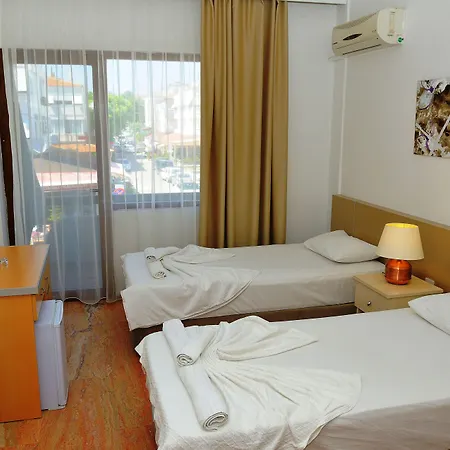 Cesurlar לינה וארוחת בוקר